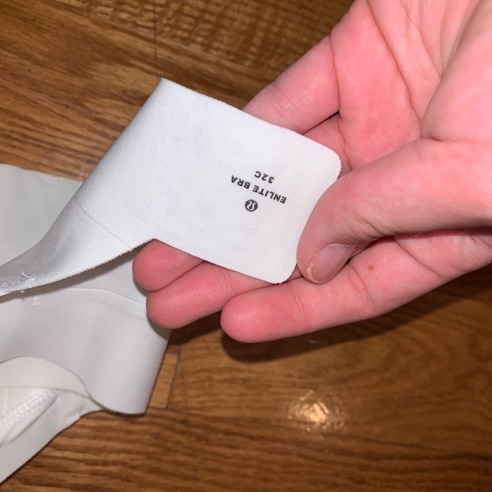 Lululemon sports bra